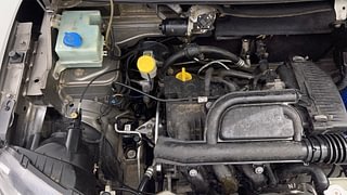 Used 2017 Renault Kwid [2017-2019] RXT 1.0 SCE Special Petrol Manual engine ENGINE RIGHT SIDE VIEW