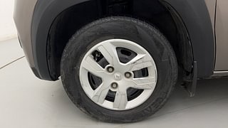 Used 2017 Renault Kwid [2017-2019] RXT 1.0 SCE Special Petrol Manual tyres LEFT FRONT TYRE RIM VIEW