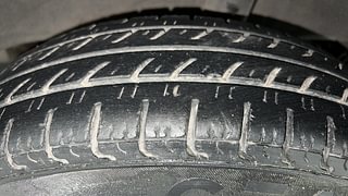 Used 2017 Renault Kwid [2017-2019] RXT 1.0 SCE Special Petrol Manual tyres LEFT REAR TYRE TREAD VIEW