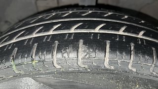 Used 2017 Renault Kwid [2017-2019] RXT 1.0 SCE Special Petrol Manual tyres LEFT FRONT TYRE TREAD VIEW