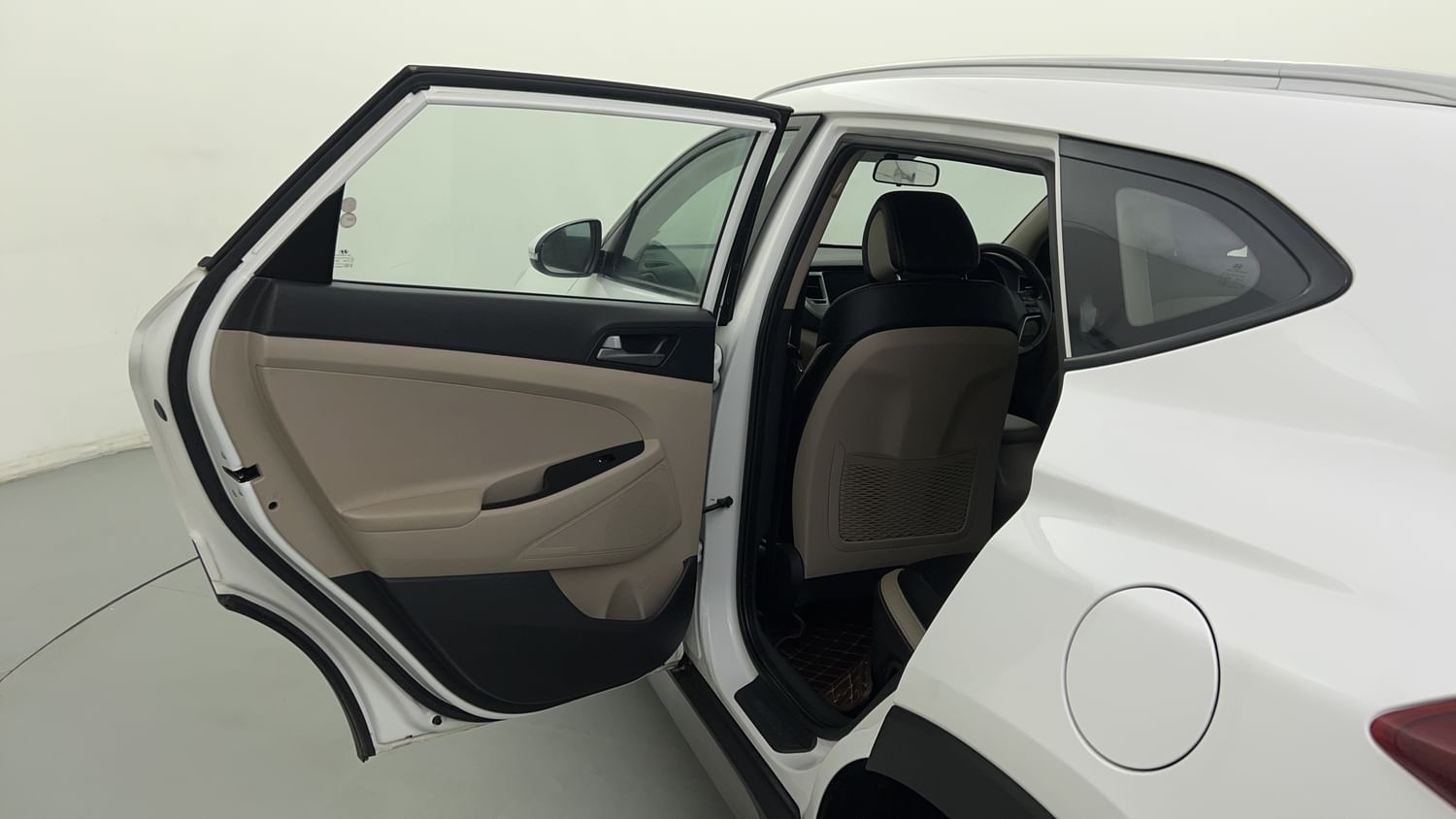 New Hyundai Tucson interior LEFT REAR DOOR OPEN VIEW