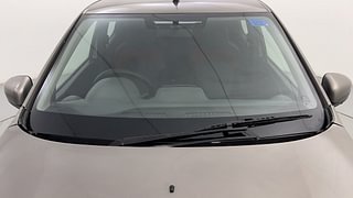 Used 2017 Renault Kwid [2017-2019] RXT 1.0 SCE Special Petrol Manual exterior FRONT WINDSHIELD VIEW