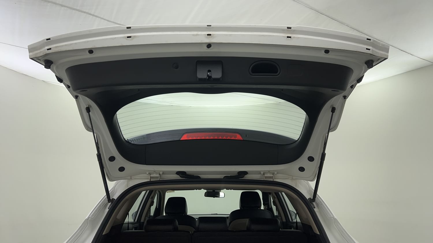 New Hyundai Tucson interior DICKY DOOR OPEN VIEW