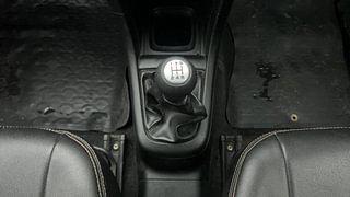 Used 2015 Maruti Suzuki Swift [2011-2017] ZXi Petrol Manual interior GEAR  KNOB VIEW