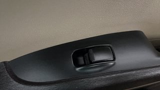 Used 2013 Hyundai i10 [2010-2016] Sportz 1.2 Petrol Petrol Manual top_features Rear power window