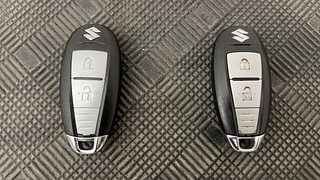 Used 2015 Maruti Suzuki Swift [2011-2017] ZXi Petrol Manual extra CAR KEY VIEW