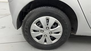 Used 2013 Hyundai i10 [2010-2016] Sportz 1.2 Petrol Petrol Manual tyres RIGHT REAR TYRE RIM VIEW