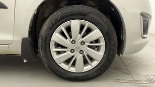 Used 2015 Maruti Suzuki Swift [2011-2017] ZXi Petrol Manual tyres RIGHT FRONT TYRE RIM VIEW
