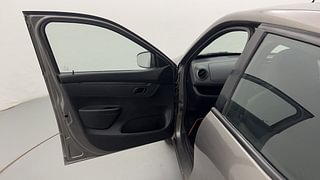 Used 2017 Renault Kwid [2017-2019] RXT 1.0 SCE Special Petrol Manual interior LEFT FRONT DOOR OPEN VIEW