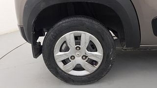 Used 2017 Renault Kwid [2017-2019] RXT 1.0 SCE Special Petrol Manual tyres RIGHT REAR TYRE RIM VIEW