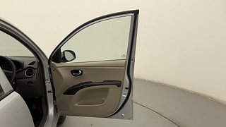 Used 2013 Hyundai i10 [2010-2016] Sportz 1.2 Petrol Petrol Manual interior RIGHT FRONT DOOR OPEN VIEW