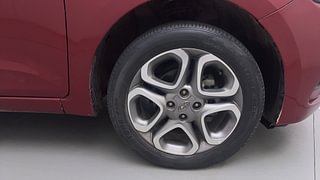 Used 2020 Hyundai Elite i20 [2018-2020] Sportz Plus 1.2 Dual Tone Petrol Manual tyres RIGHT FRONT TYRE RIM VIEW