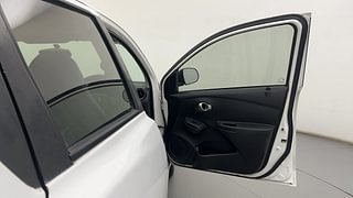 Used 2018 Datsun GO [2014-2019] T Petrol Manual interior RIGHT FRONT DOOR OPEN VIEW