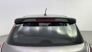 Used 2017 Maruti Suzuki Swift [2011-2017] VXi Petrol Manual exterior BACK WINDSHIELD VIEW