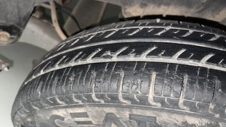Used 2019 Renault Kwid [2015-2019] RXL Petrol Manual tyres LEFT REAR TYRE TREAD VIEW
