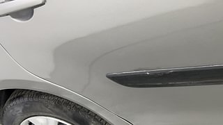 Used 2017 Maruti Suzuki Swift [2011-2017] VXi Petrol Manual dents MINOR SCRATCH
