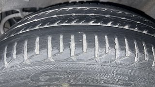 Used 2014 Honda City [2014-2017] V Petrol Manual tyres LEFT REAR TYRE TREAD VIEW