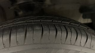 Used 2013 Hyundai i10 [2010-2016] Sportz 1.2 Petrol Petrol Manual tyres RIGHT FRONT TYRE TREAD VIEW