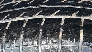 Used 2017 Maruti Suzuki Swift [2011-2017] VXi Petrol Manual tyres RIGHT REAR TYRE TREAD VIEW