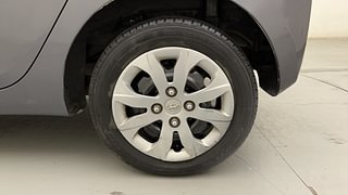 Used 2016 Hyundai Eon [2011-2018] Sportz Petrol Manual tyres LEFT REAR TYRE RIM VIEW