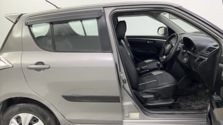Used 2017 Maruti Suzuki Swift [2011-2017] VXi Petrol Manual interior RIGHT SIDE FRONT DOOR CABIN VIEW