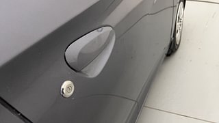 Used 2016 Hyundai Eon [2011-2018] Sportz Petrol Manual dents MINOR SCRATCH