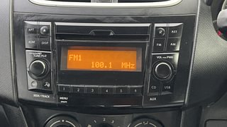 Used 2017 Maruti Suzuki Swift [2011-2017] VXi Petrol Manual top_features Integrated (in-dash) music system