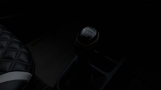 Used 2021 Renault Kwid CLIMBER 1.0 Opt Petrol Manual interior GEAR  KNOB VIEW