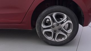 Used 2020 Hyundai Elite i20 [2018-2020] Sportz Plus 1.2 Dual Tone Petrol Manual tyres LEFT REAR TYRE RIM VIEW