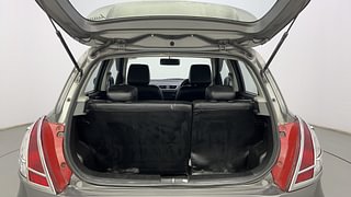 Used 2017 Maruti Suzuki Swift [2011-2017] VXi Petrol Manual interior DICKY INSIDE VIEW