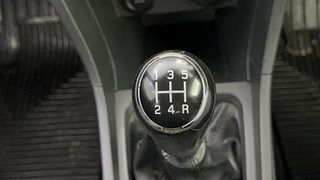 Used 2018 Maruti Suzuki Vitara Brezza [2016-2020] VDi Diesel Manual interior GEAR  KNOB VIEW