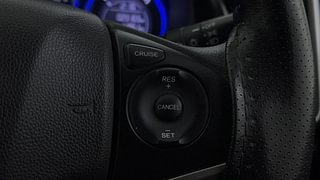 Used 2014 Honda City [2014-2017] V Petrol Manual top_features Cruise control