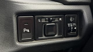 Used 2018 Maruti Suzuki Vitara Brezza [2016-2020] VDi Diesel Manual top_features Adjustable ORVM