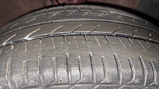 Used 2020 Hyundai Elite i20 [2018-2020] Sportz Plus 1.2 Dual Tone Petrol Manual tyres RIGHT FRONT TYRE TREAD VIEW
