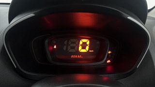 Used 2019 Renault Kwid [2015-2019] RXL Petrol Manual interior CLUSTERMETER VIEW