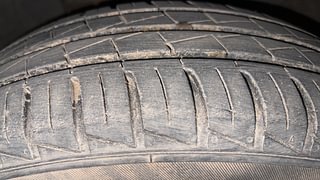 Used 2021 Renault Kwid CLIMBER 1.0 Opt Petrol Manual tyres LEFT FRONT TYRE TREAD VIEW