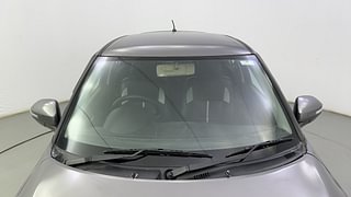 Used 2017 Maruti Suzuki Swift [2011-2017] VXi Petrol Manual exterior FRONT WINDSHIELD VIEW