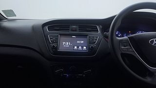 Used 2020 Hyundai Elite i20 [2018-2020] Sportz Plus 1.2 Dual Tone Petrol Manual interior MUSIC SYSTEM & AC CONTROL VIEW