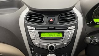 Used 2016 Hyundai Eon [2011-2018] Sportz Petrol Manual top_features Integrated (in-dash) music system