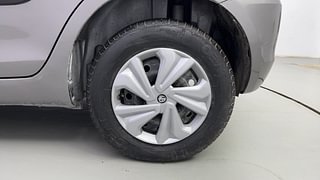 Used 2017 Maruti Suzuki Swift [2011-2017] VXi Petrol Manual tyres LEFT REAR TYRE RIM VIEW