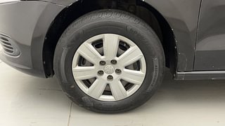 Used 2013 volkswagen Vento 1.6L Trendline Petrol Petrol Manual tyres LEFT FRONT TYRE RIM VIEW