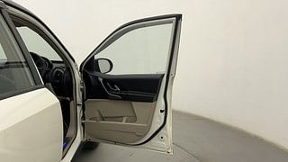 Used 2016 Mahindra XUV500 [2015-2018] W6 Diesel Manual interior RIGHT FRONT DOOR OPEN VIEW