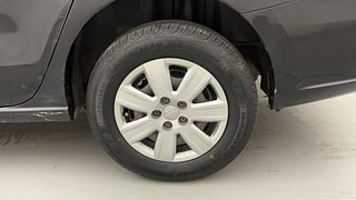 Used 2013 volkswagen Vento 1.6L Trendline Petrol Petrol Manual tyres LEFT REAR TYRE RIM VIEW