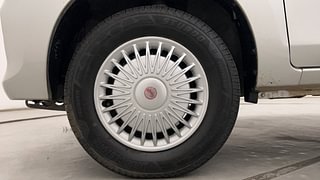 Used 2016 Maruti Suzuki Alto 800 [2016-2019] VXI (O) Petrol Manual tyres LEFT FRONT TYRE RIM VIEW