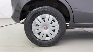 Used 2015 Maruti Suzuki Alto 800 [2012-2016] Lxi Petrol Manual tyres RIGHT REAR TYRE RIM VIEW