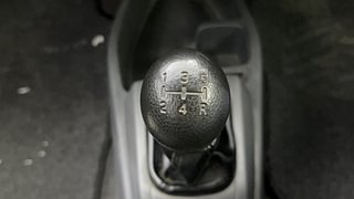 Used 2015 Maruti Suzuki Alto 800 [2012-2016] Lxi Petrol Manual interior GEAR  KNOB VIEW