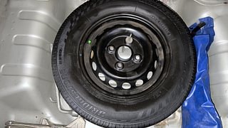 Used 2016 Maruti Suzuki Alto 800 [2016-2019] VXI (O) Petrol Manual tyres SPARE TYRE VIEW