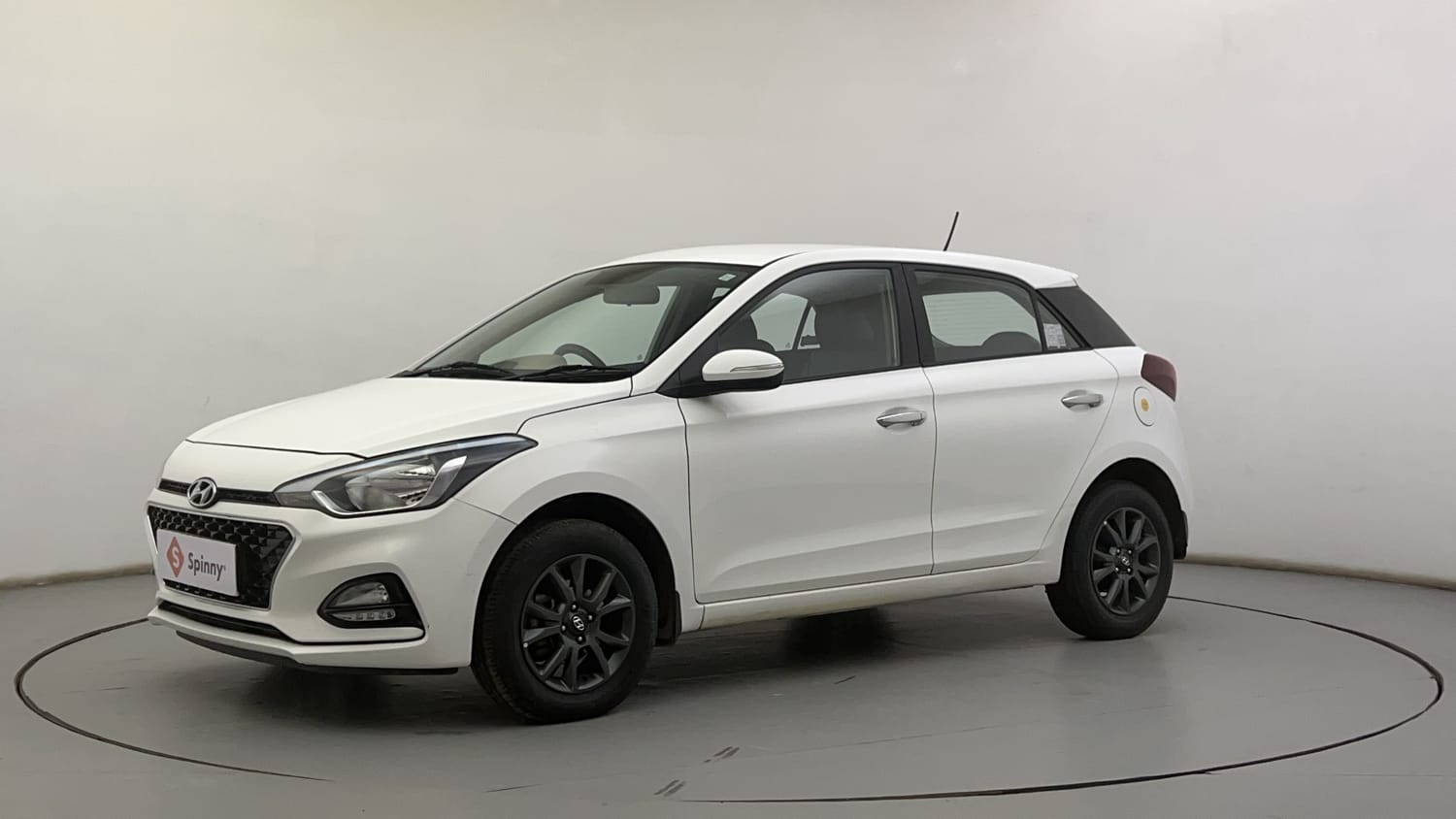 LEFT FRONT CORNER VIEW