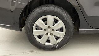 Used 2013 volkswagen Vento 1.6L Trendline Petrol Petrol Manual tyres RIGHT REAR TYRE RIM VIEW