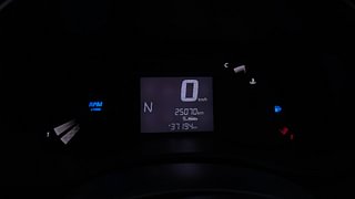 Used 2022 Renault Kwid 1.0 RXT AMT SCE Petrol Automatic interior CLUSTERMETER VIEW